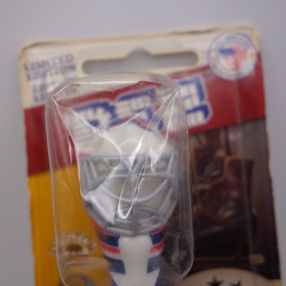 Limited Edition Pez NHL New York Rangers w/ Cherry Candy Made in USA Lot# 148792 - Picture 3 of 15